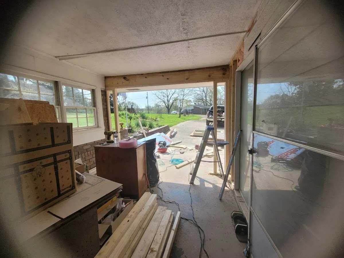 Air movers and dehumidifier for Water Mitigation Services in Lindenhurst